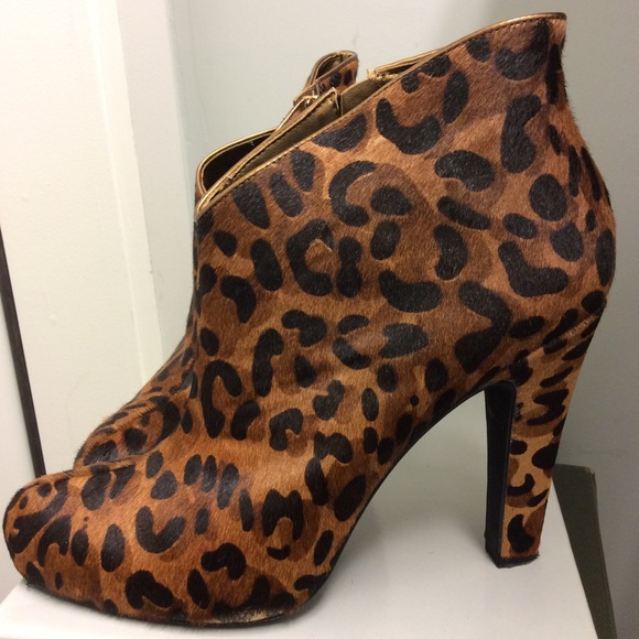 Jessica Simpson Booties - Picture 2 of 8